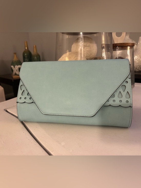 Gianni Bini Handbags - Gianni Bini Mint Green Scalloped Envelope Clutch
